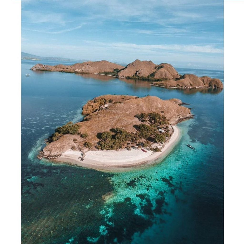 3 Indonesian Islands That’ll Make You Want to Own A Yacht Charter, Komodo is One of Them