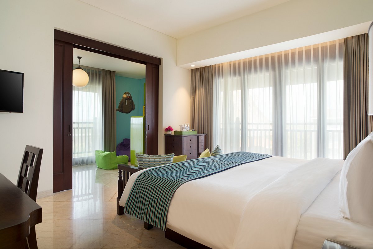 Consider Sleeping in Nusa Dua Family Resorts in Bali