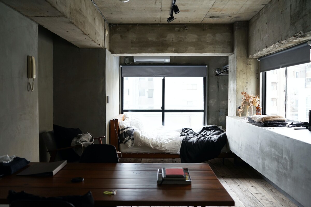 Embrace Space A Guide to Decluttering Your Studio Apartment for a Serene Sanctuary