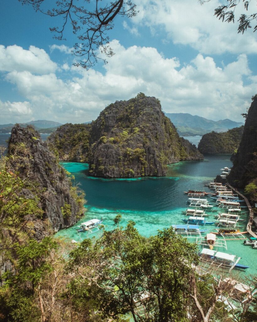 a beautiful tourist spot in the Philippines 